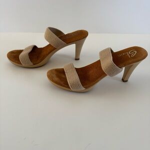 Sbicca Heels Sandals Stretchy Nude Straps Comfortable 6